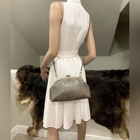 Handsewn Genuine Leather Floral Embossed Double Kiss-lock Clutch/Shoulder Bag - Picture 6 of 14